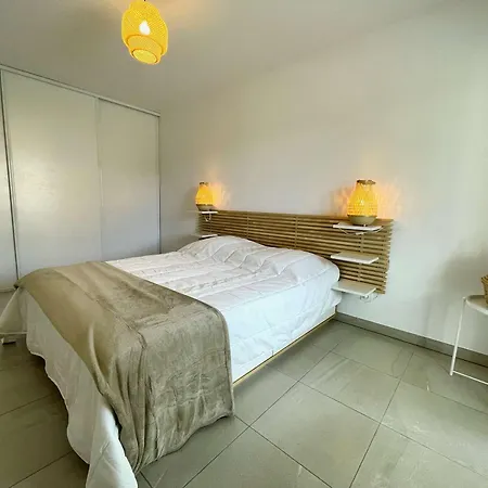 T2 Neuf Avec Piscine Et Terrasse, Centre Cavalaire, Parking Inclus - Fr-1-226b-191 *