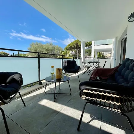 T2 Neuf Avec Piscine Et Terrasse, Centre Cavalaire, Parking Inclus - Fr-1-226b-191 Apartament