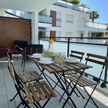 Apartament T2 Neuf Avec Piscine Et Terrasse, Centre Cavalaire, Parking Inclus - Fr-1-226b-191 *
